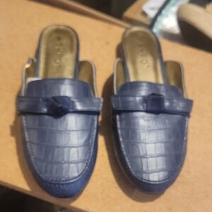 Ashro Blue Crocodile-Embossed Flats